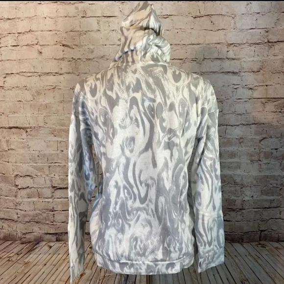 New! Z by Zella Ivory Cloud Nova Print Hoodie. Size XL. - Picture 7 of 9